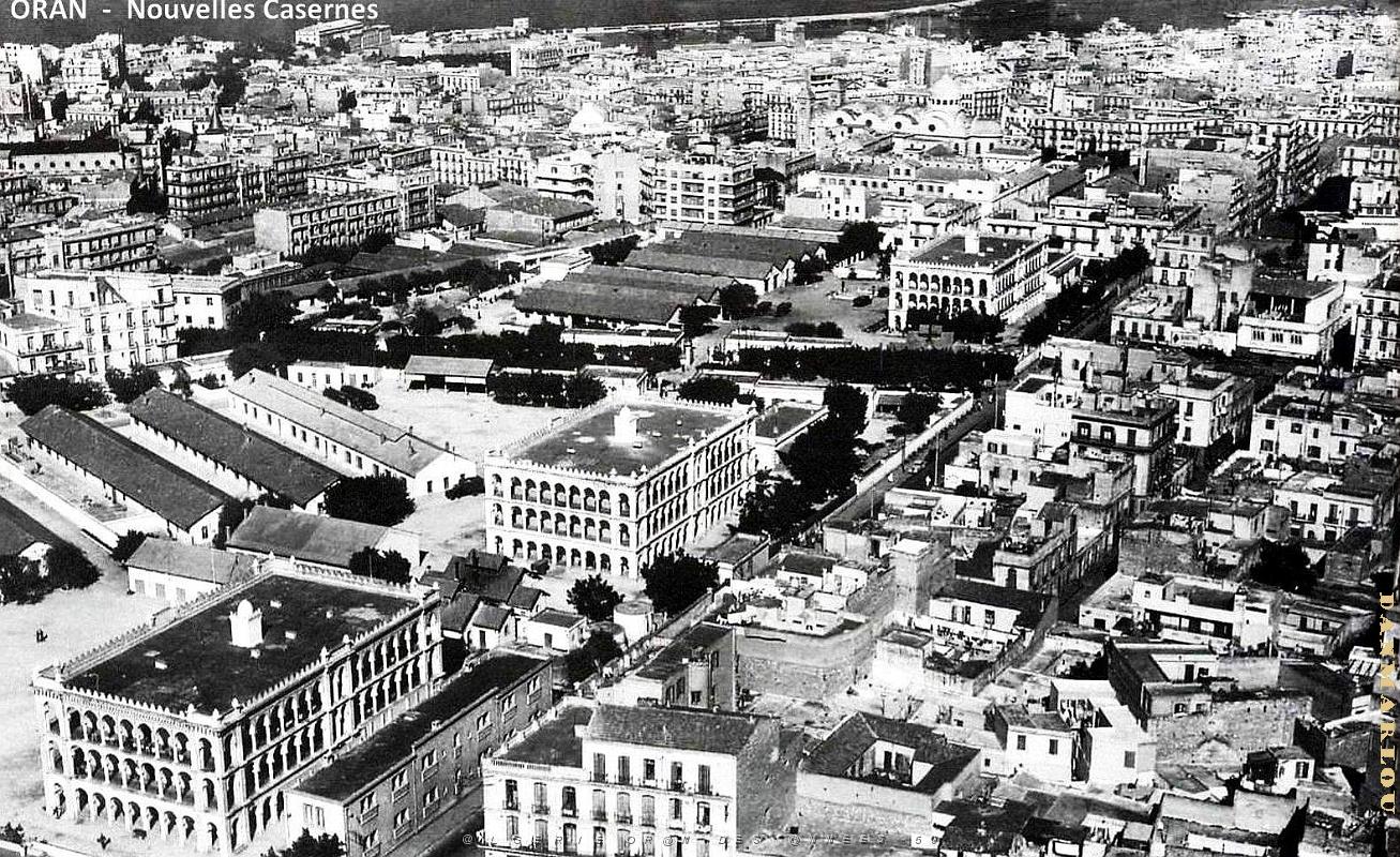 Oran - Nouvelles casernes- Vue aerienne.jpg